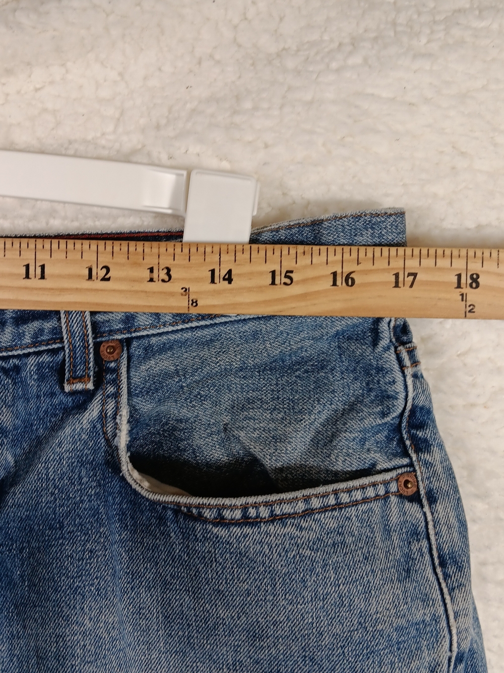 Vintage Lucky Brand Jeans Mens 34x30 Blue Denim Bootleg Button Fly Distressed - Picture 11 of 15